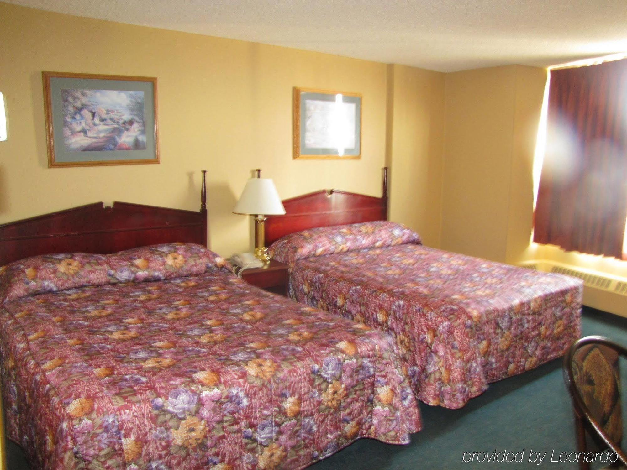 Coliseum Inn Edmonton Habitación foto